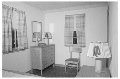 Vintage Bedroom Model House Greendale Wisconsin 1937