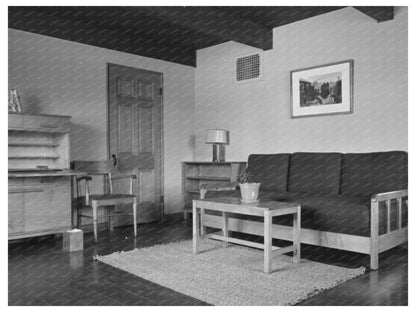 Mid-Century Living Room Model House Greendale 1937