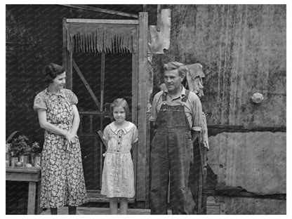 Vintage 1937 Family Photo Near Black River Falls Wisconsin