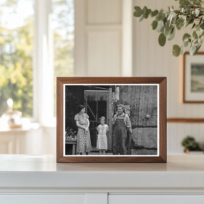 Vintage 1937 Family Photo Near Black River Falls Wisconsin