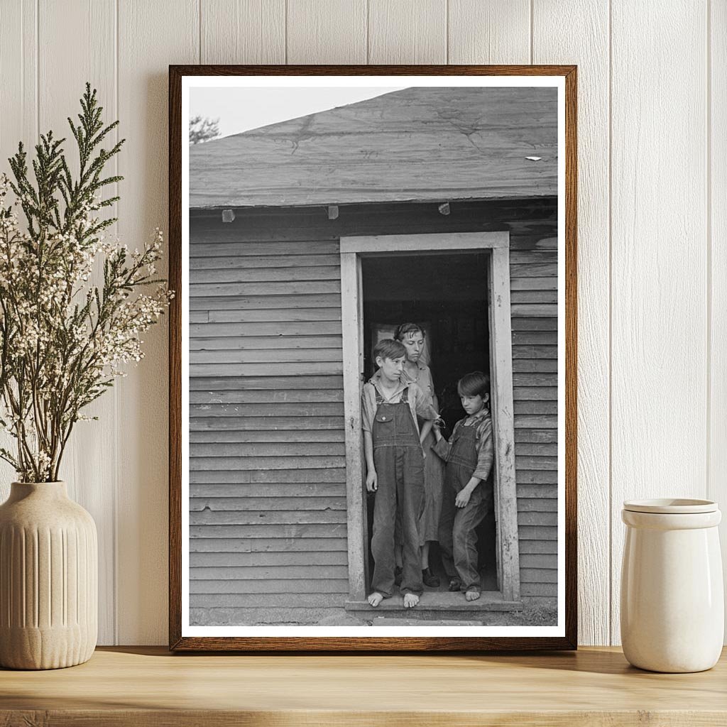 Children of John Mathews on Wisconsin Farm June 1937