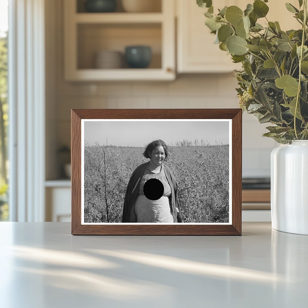 Indian Woman in Little Fork Minnesota August 1937 Vintage Photo