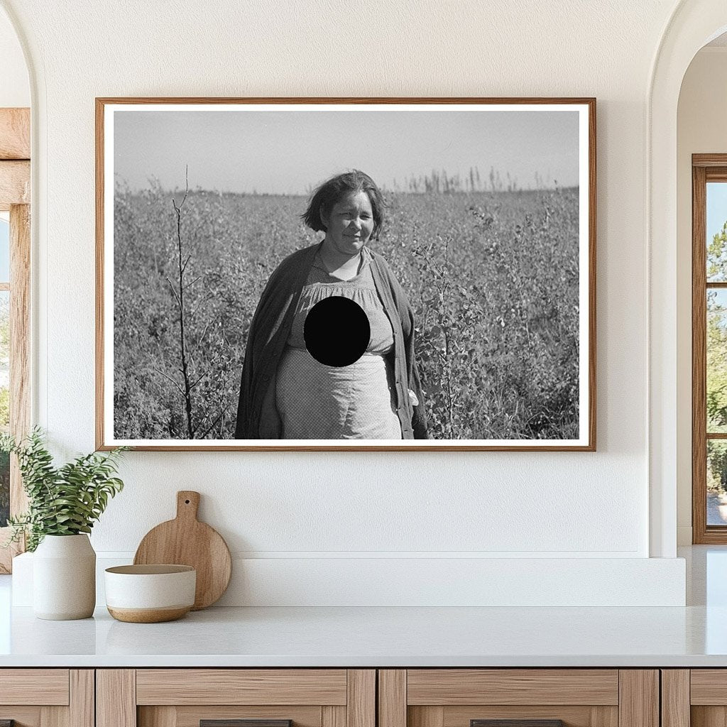 Indian Woman in Little Fork Minnesota August 1937 Vintage Photo