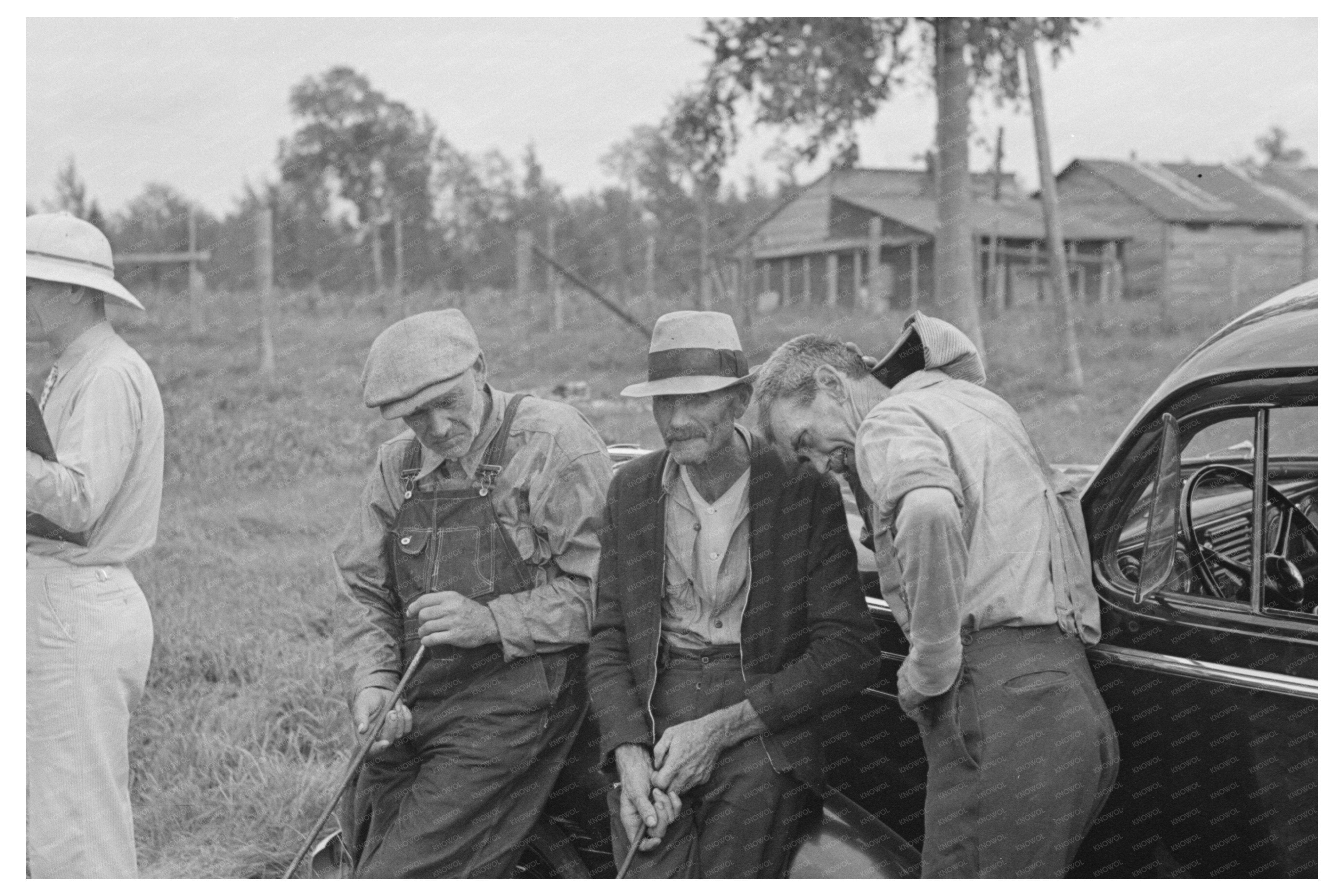 Farmers at S.W. Sparlin Auction Orth Minnesota August 1937