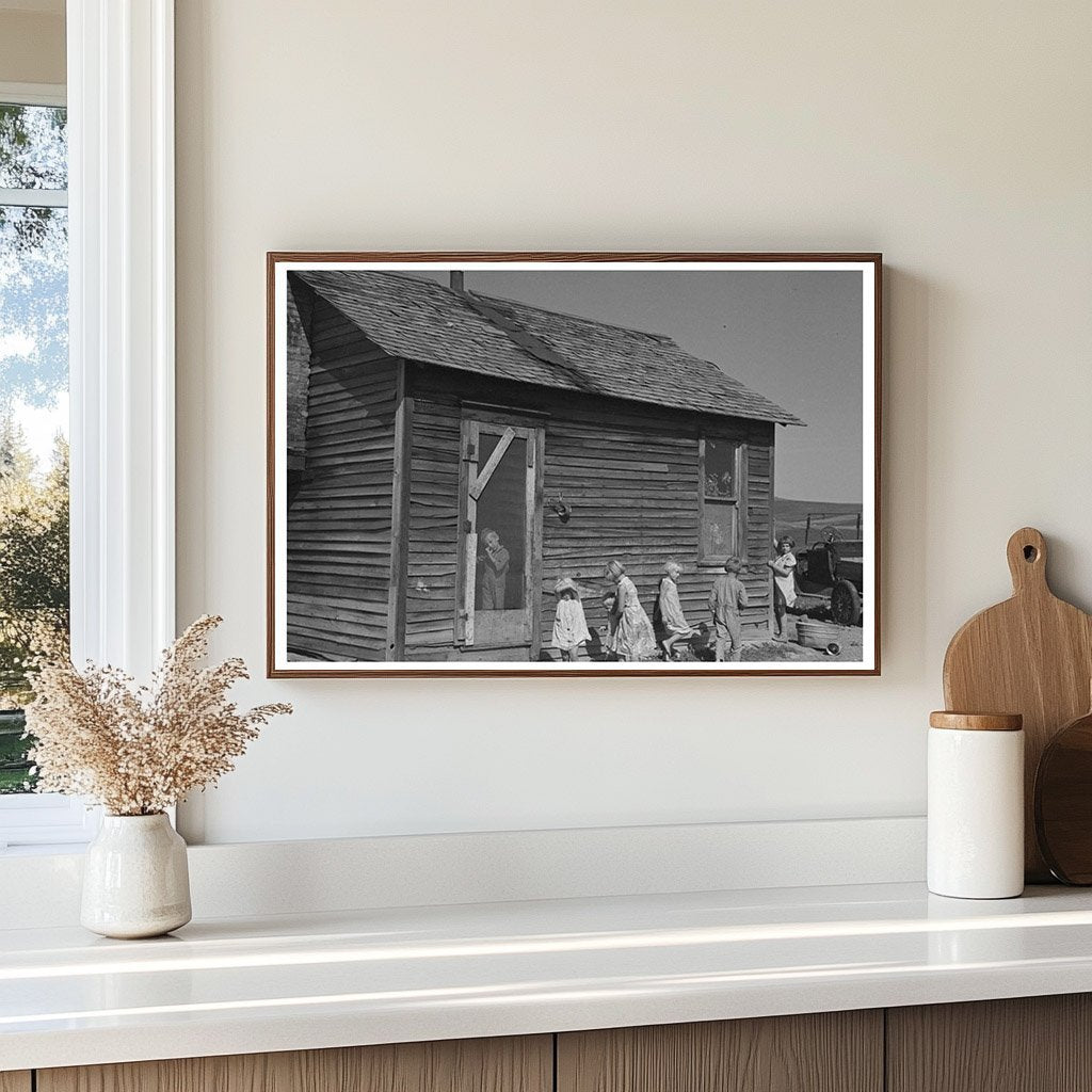 Children at Olaf Fugelberg Farmhouse North Dakota 1937