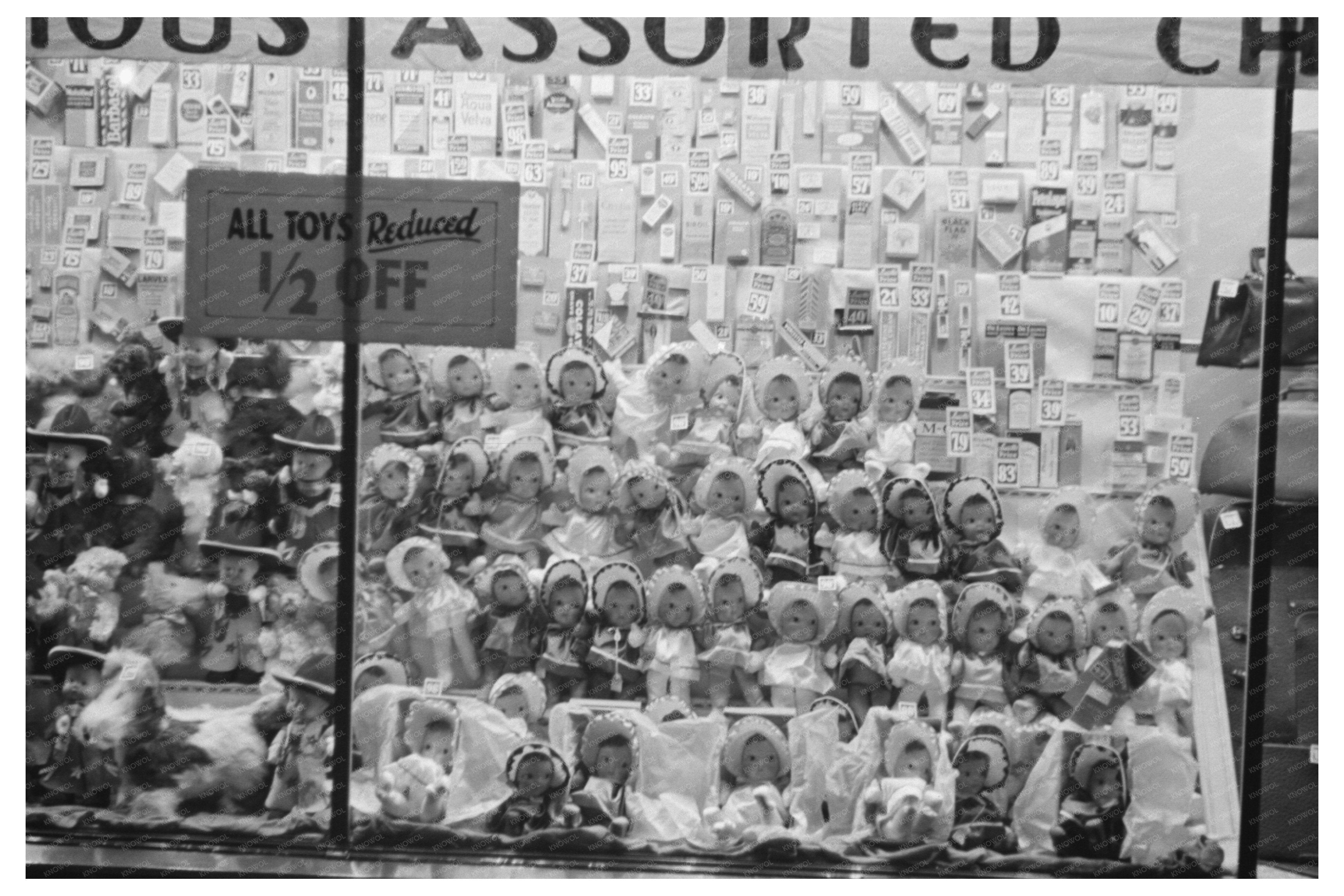 Washington DC Drugstore Window January 1938 Image