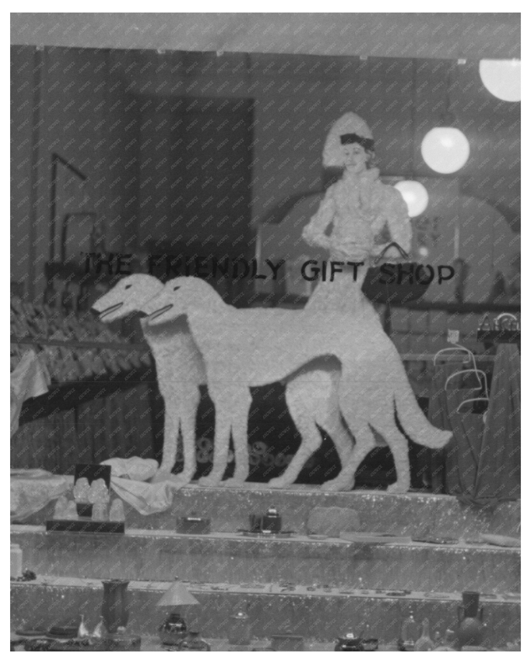 1938 Washington DC Gift Shop Window Vintage Photo