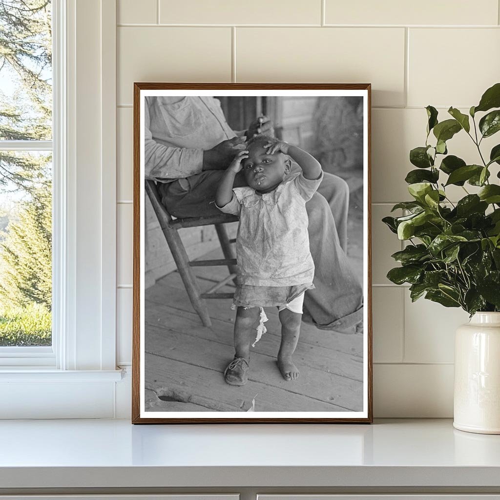 Child of Sharecroppers in Southeast Missouri May 1938