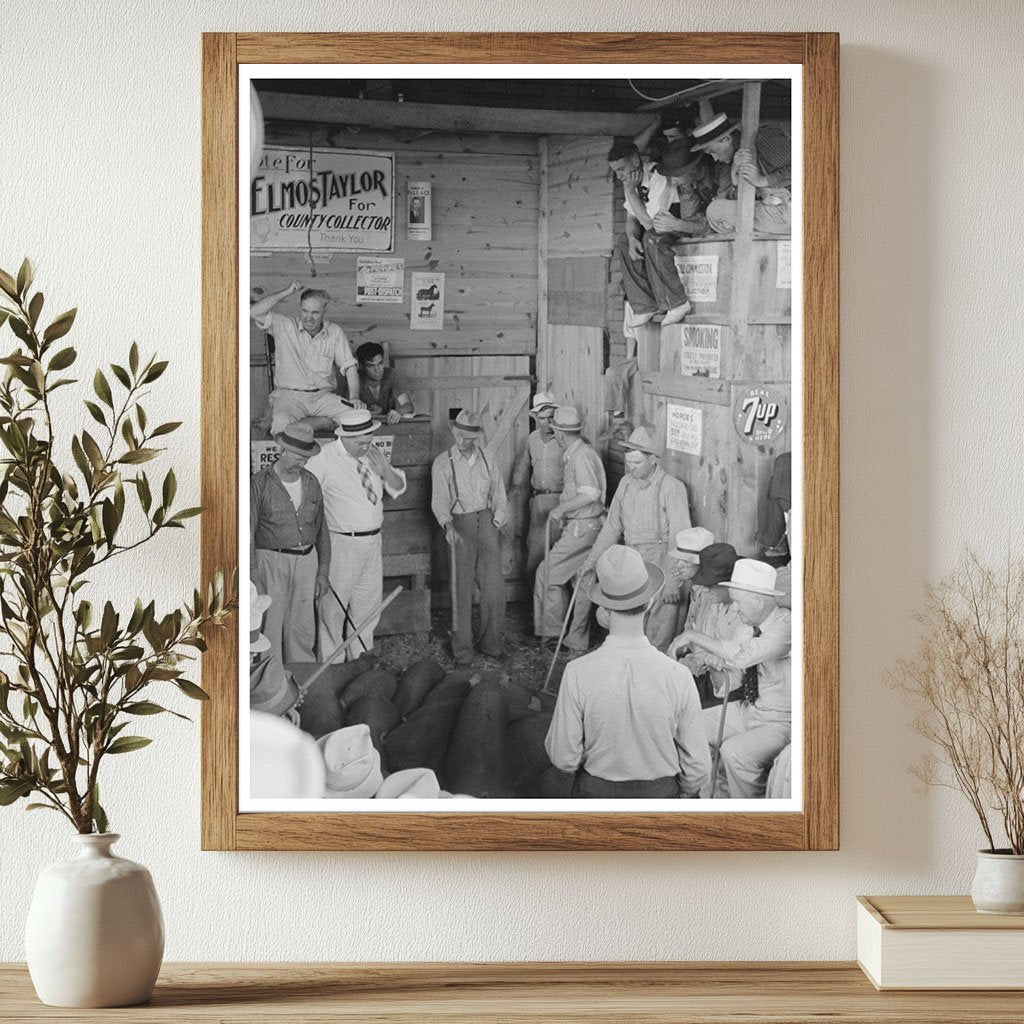 Spectators at Sikeston Auction Sale May 1938