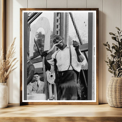 Snake Eater at Sideshow Donaldsonville 1938