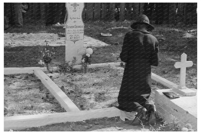 Women Praying at Grave All Saints Day New Roads Louisiana 1938