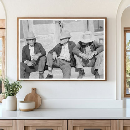 Crystal City Texas Residents on Store Steps March 1939