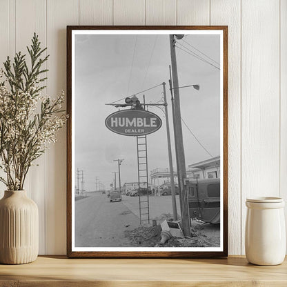 Man Erects Sign in Alice Texas March 1939