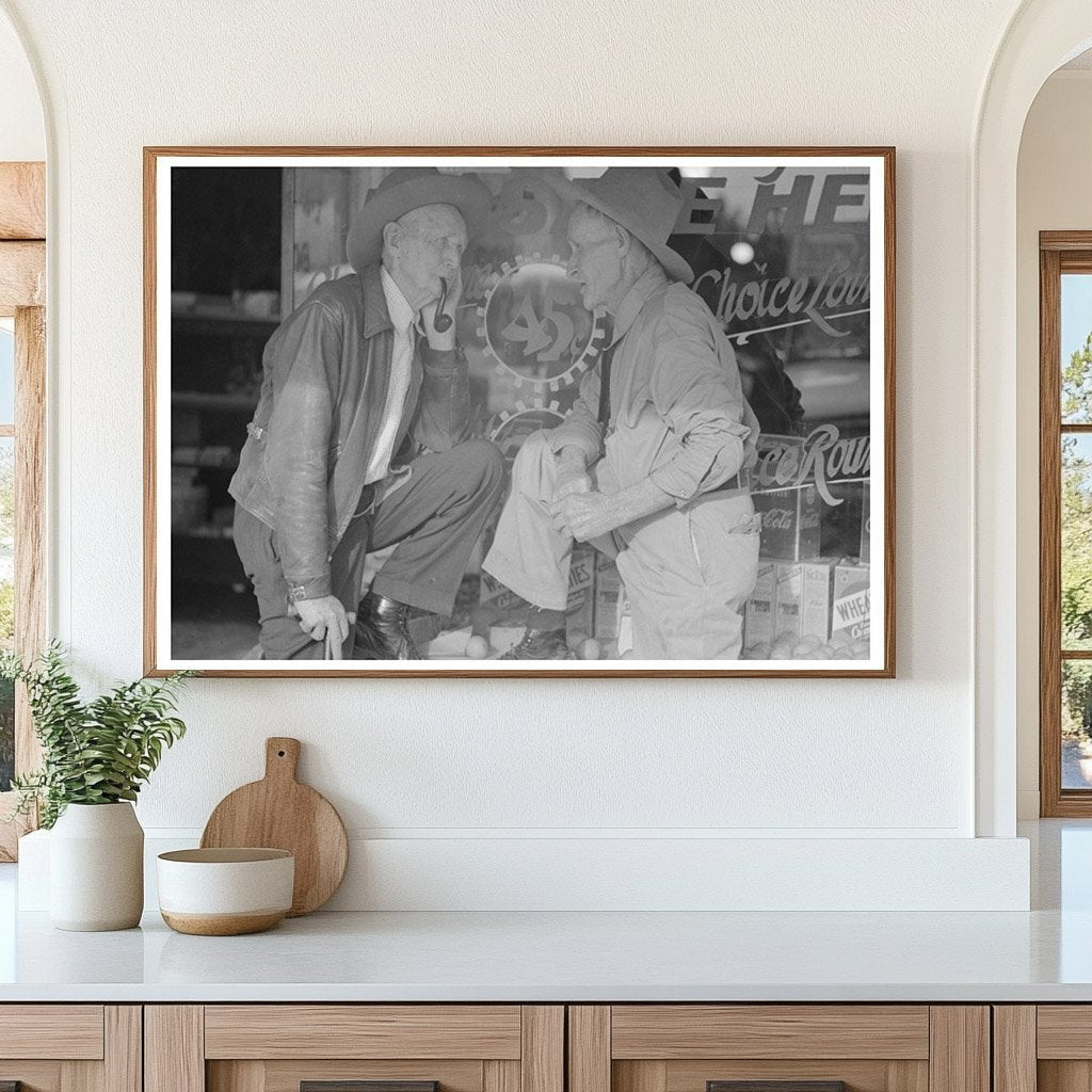 Crystal City Texas Residents at Grocery Store March 1939