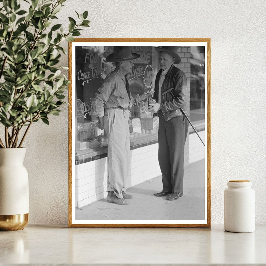 Crystal City Texas Residents in 1939 Grocery Store Scene