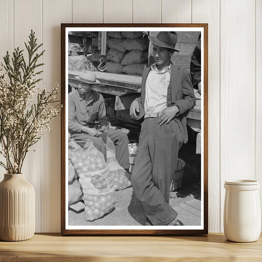 Vegetable Peddlers in San Antonio Market March 1939