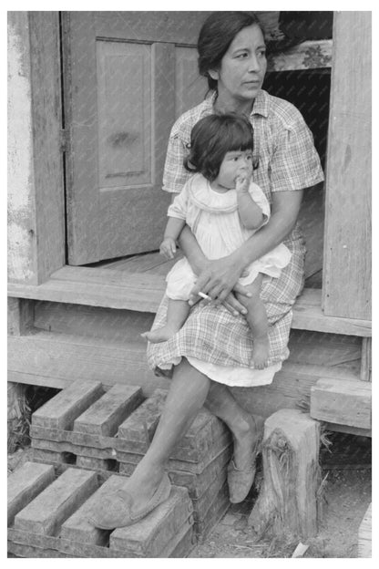 Mexican Mother and Child in San Antonio 1939