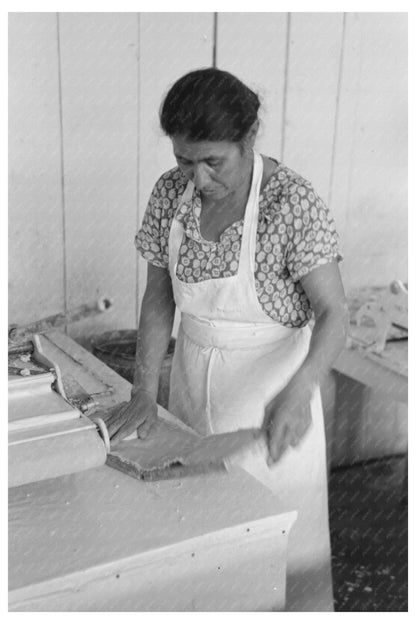 Mexican Woman Making Tortillas San Antonio 1939