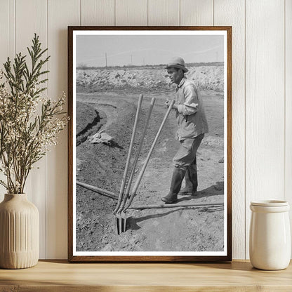 Irrigation Worker in Eagle Pass Texas 1939 Historical Photo