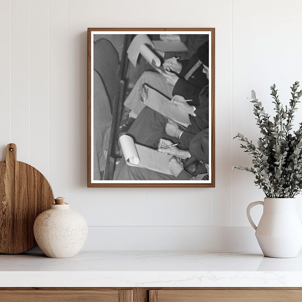 Strawberry Auction Buyers in Hammond Louisiana 1939