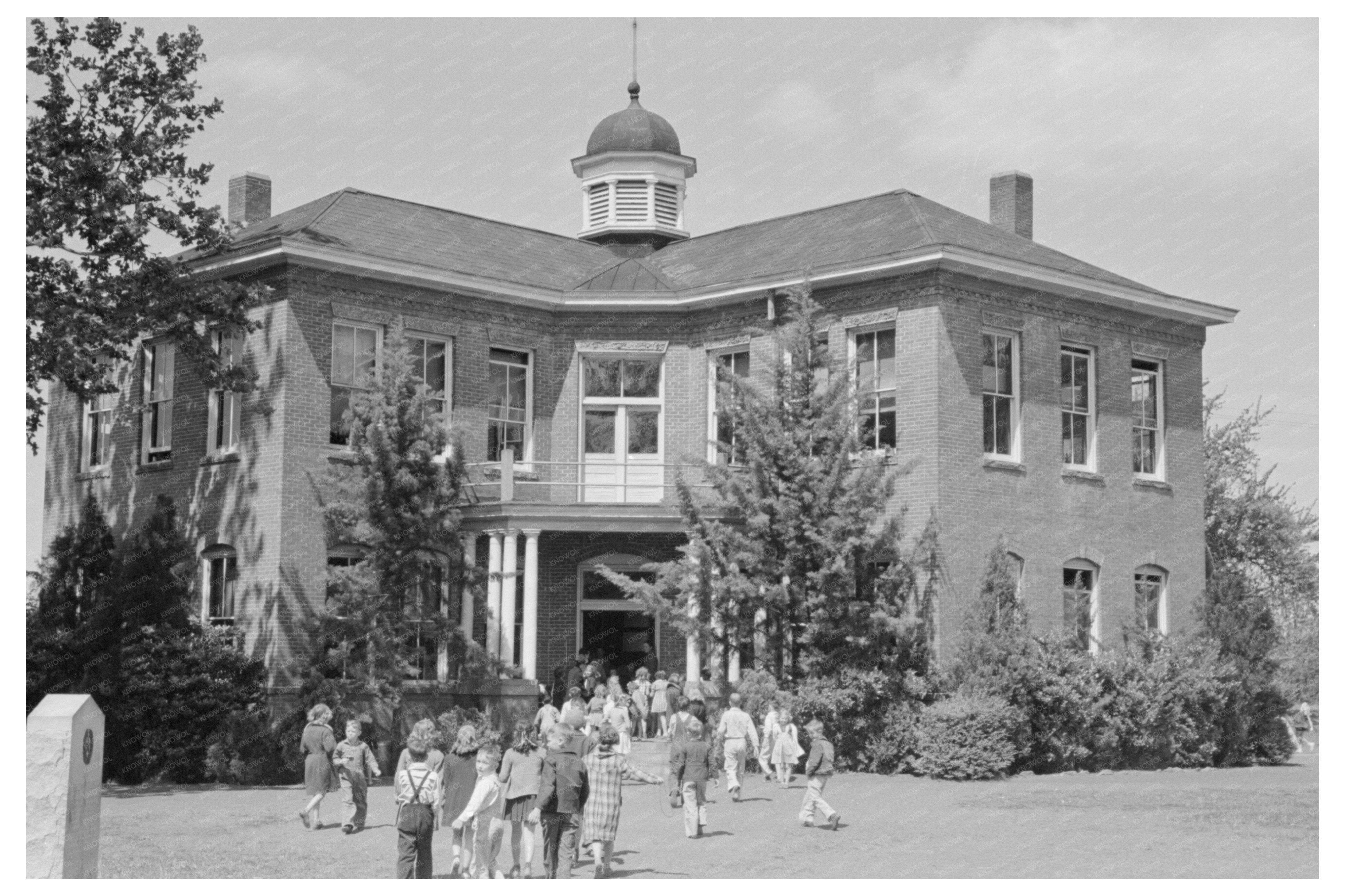 San Augustine Texas Grade School April 1939 Photo