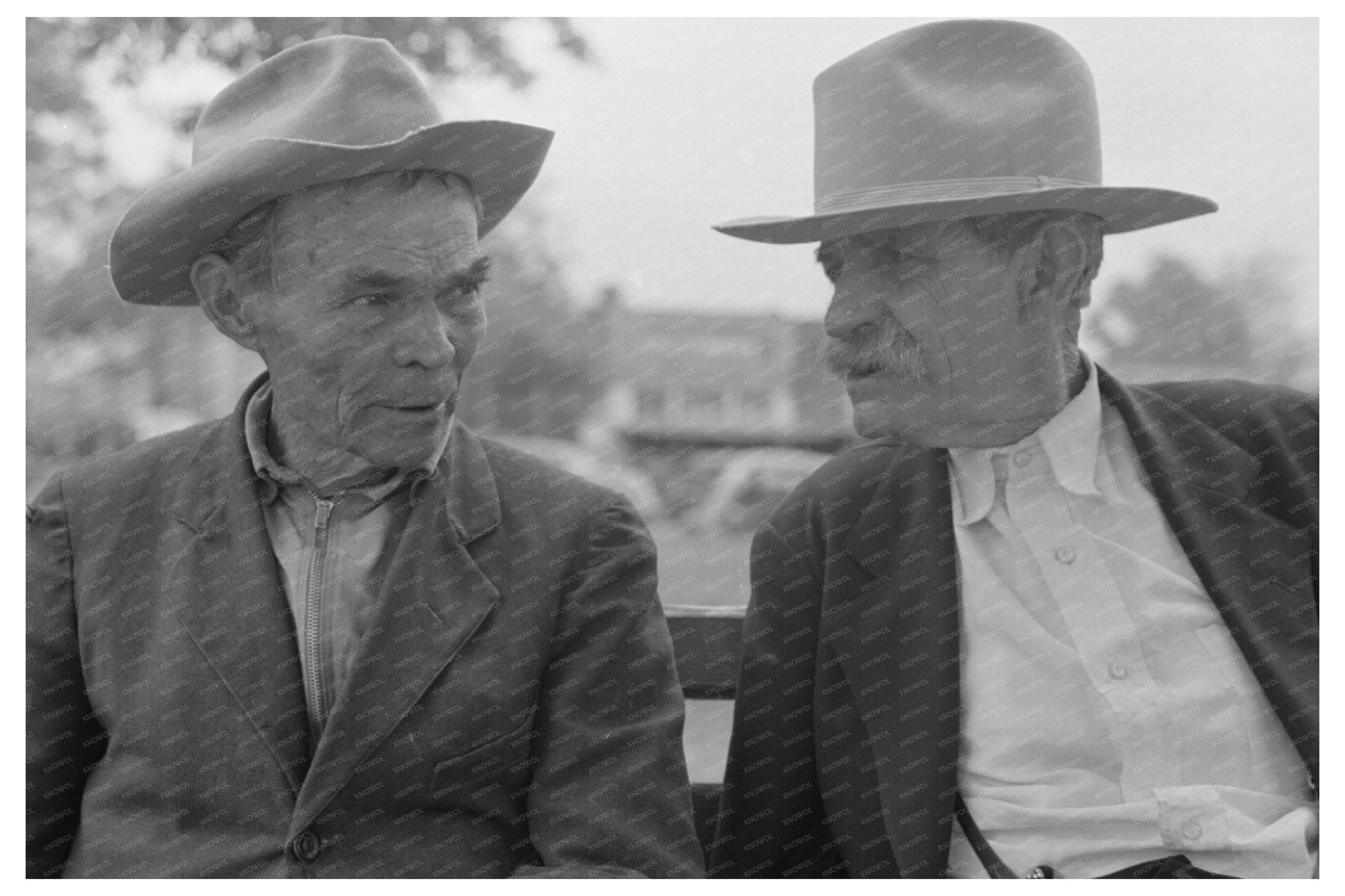 San Augustine Texas Courthouse Gathering April 1939