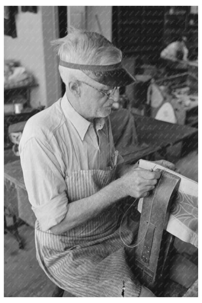 Bootmakers Sewing Uppers in Alpine Texas May 1939