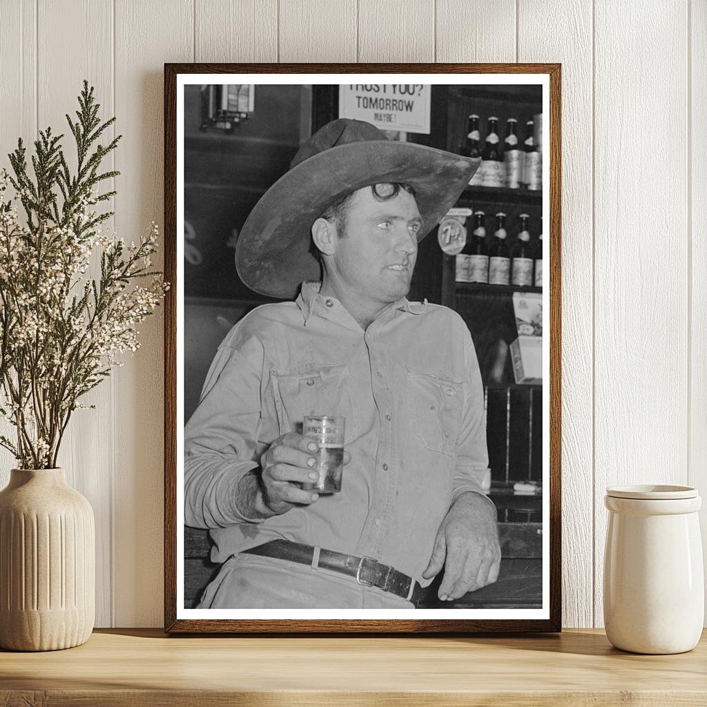 Ray Ogle at Beer Parlor in Alpine Texas 1939