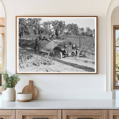 Agricultural Day Laborers Push Car Muskogee County 1939