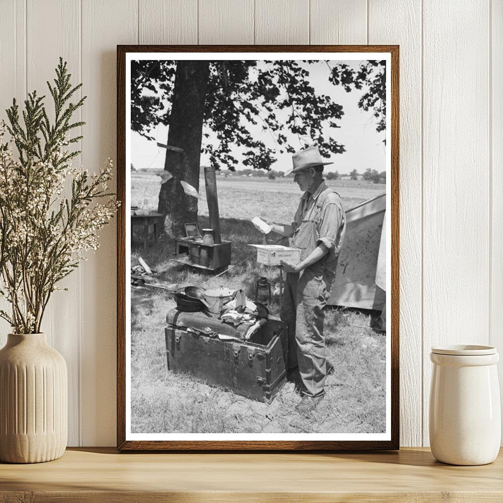 Veteran Migrant Worker with Trunk Arkansas River June 1939