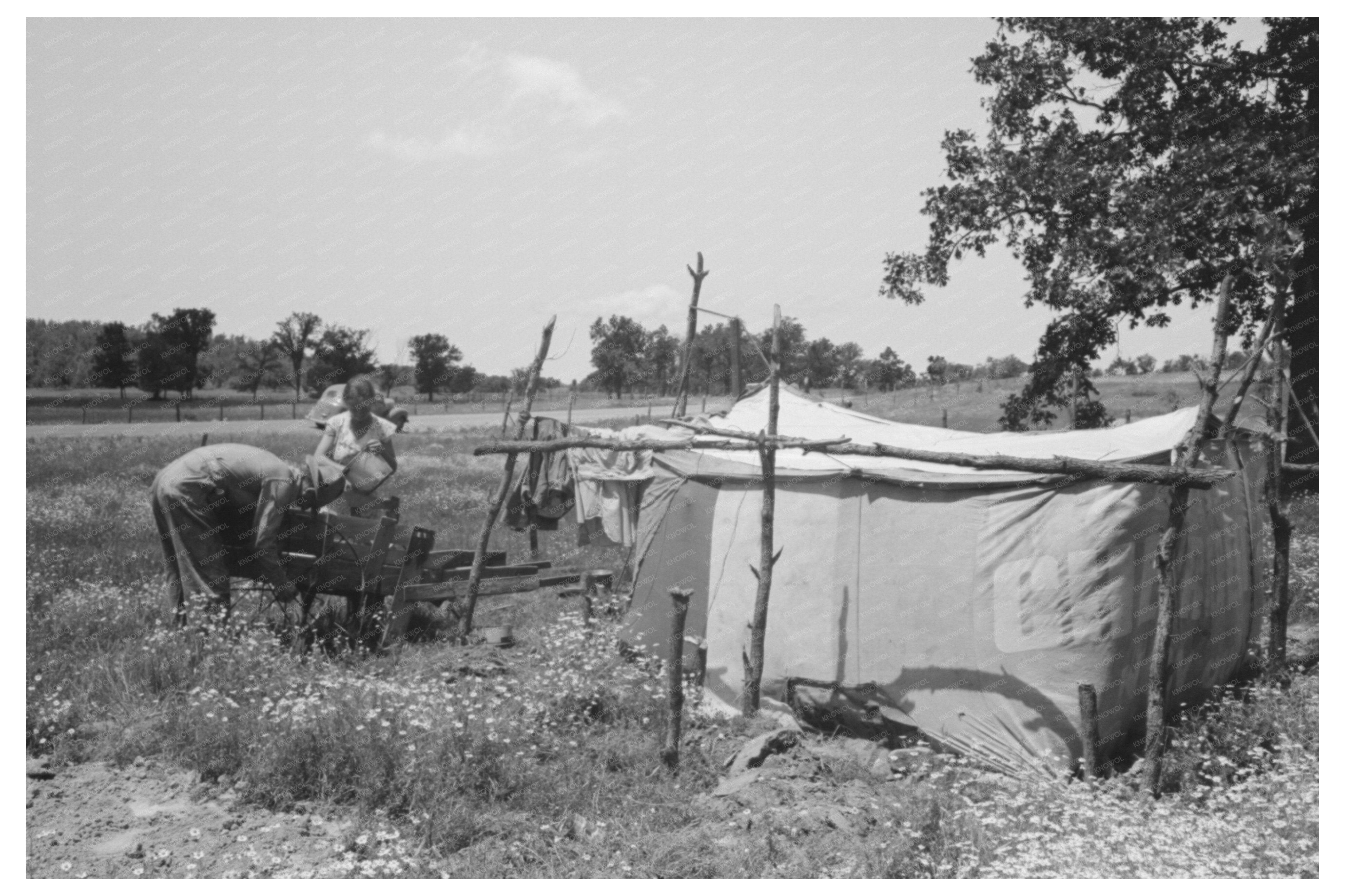 Migrant Couple in Rural Oklahoma June 1939