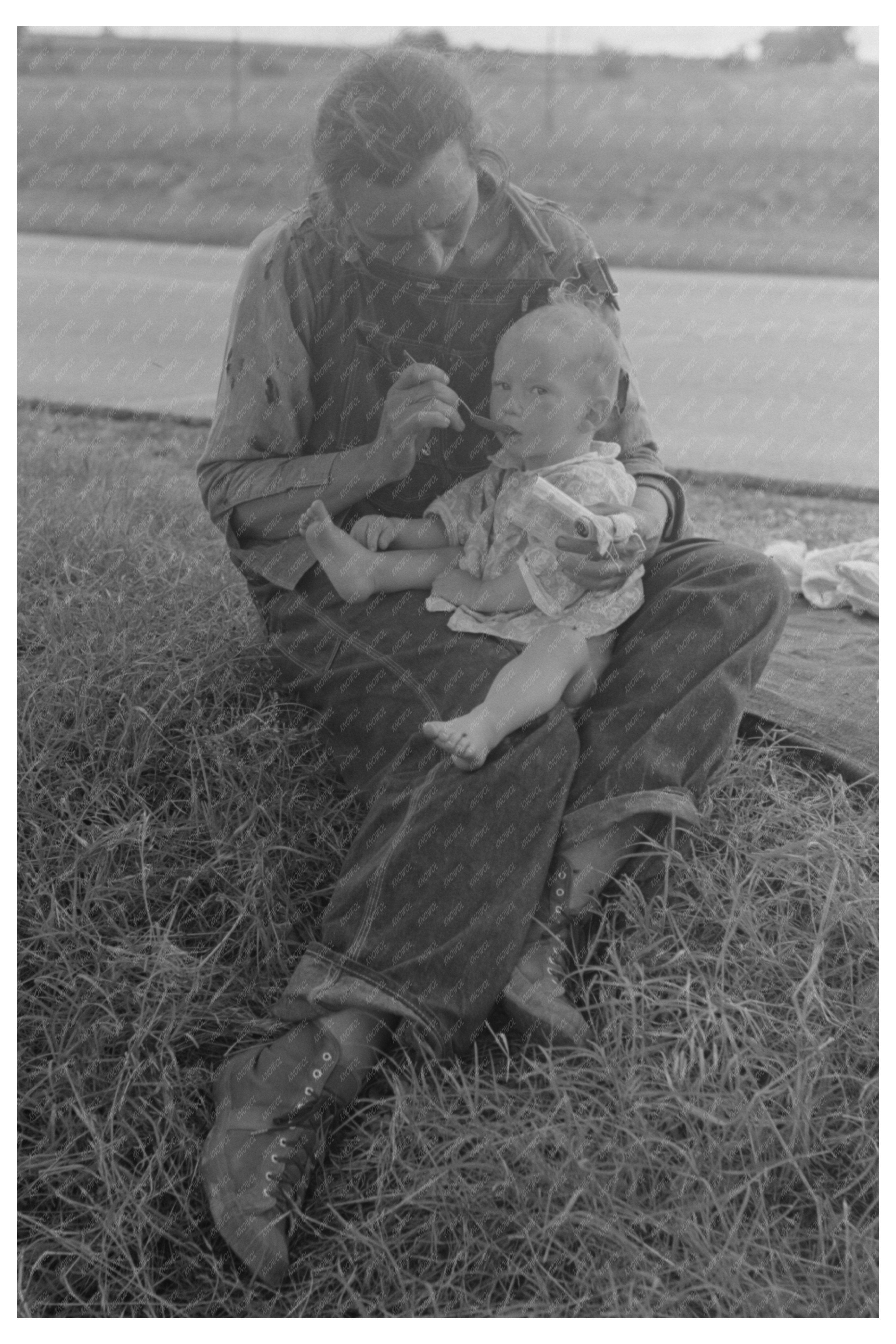 Muskogee County Family Lunch Break June 1939