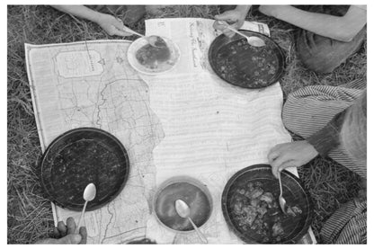 Migrant Family Lunch Outdoors Muskogee County 1939