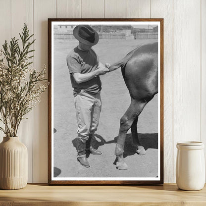 Braiding a Horses Tail for Polo May 1939