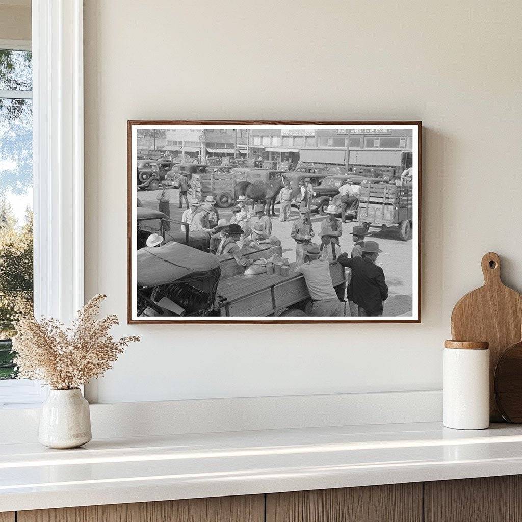 Farmers Market Scene Weatherford Texas May 1939