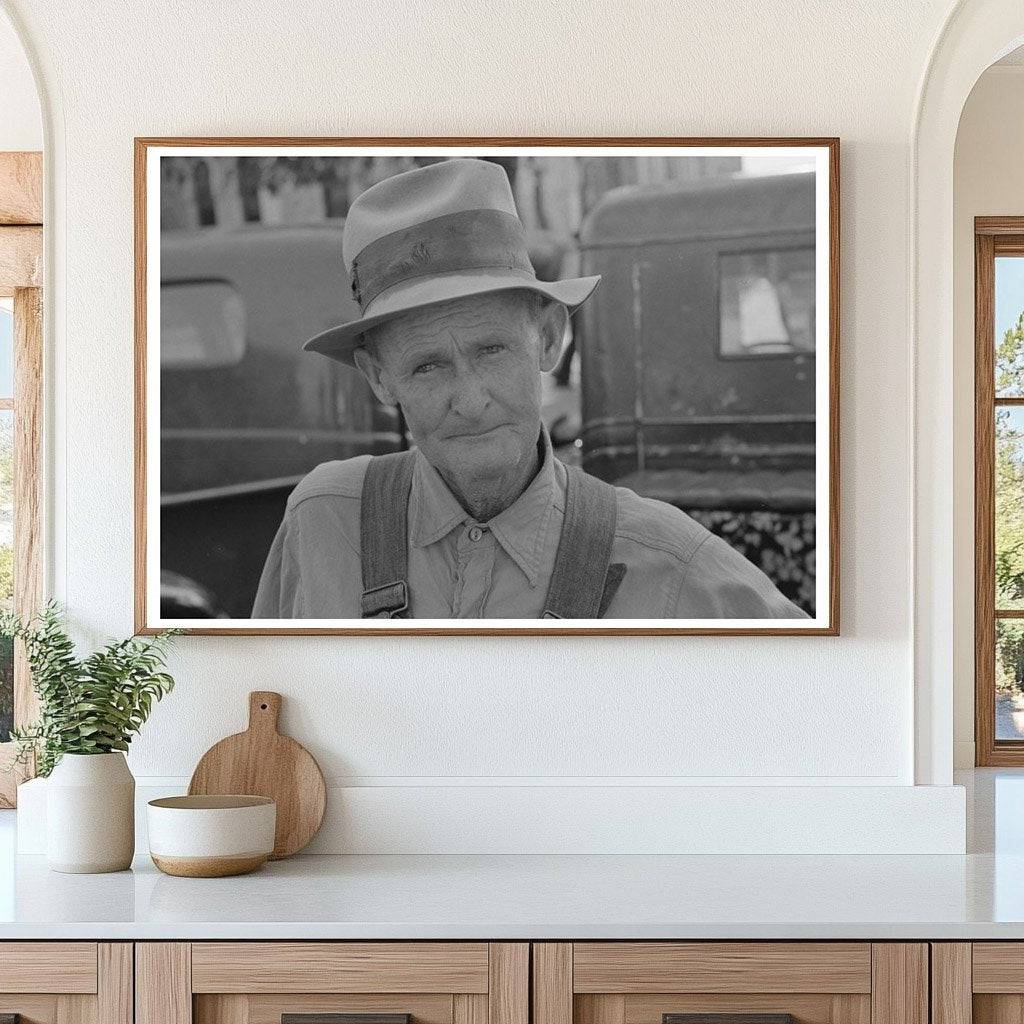 Farmer at Market in Weatherford Texas May 1939