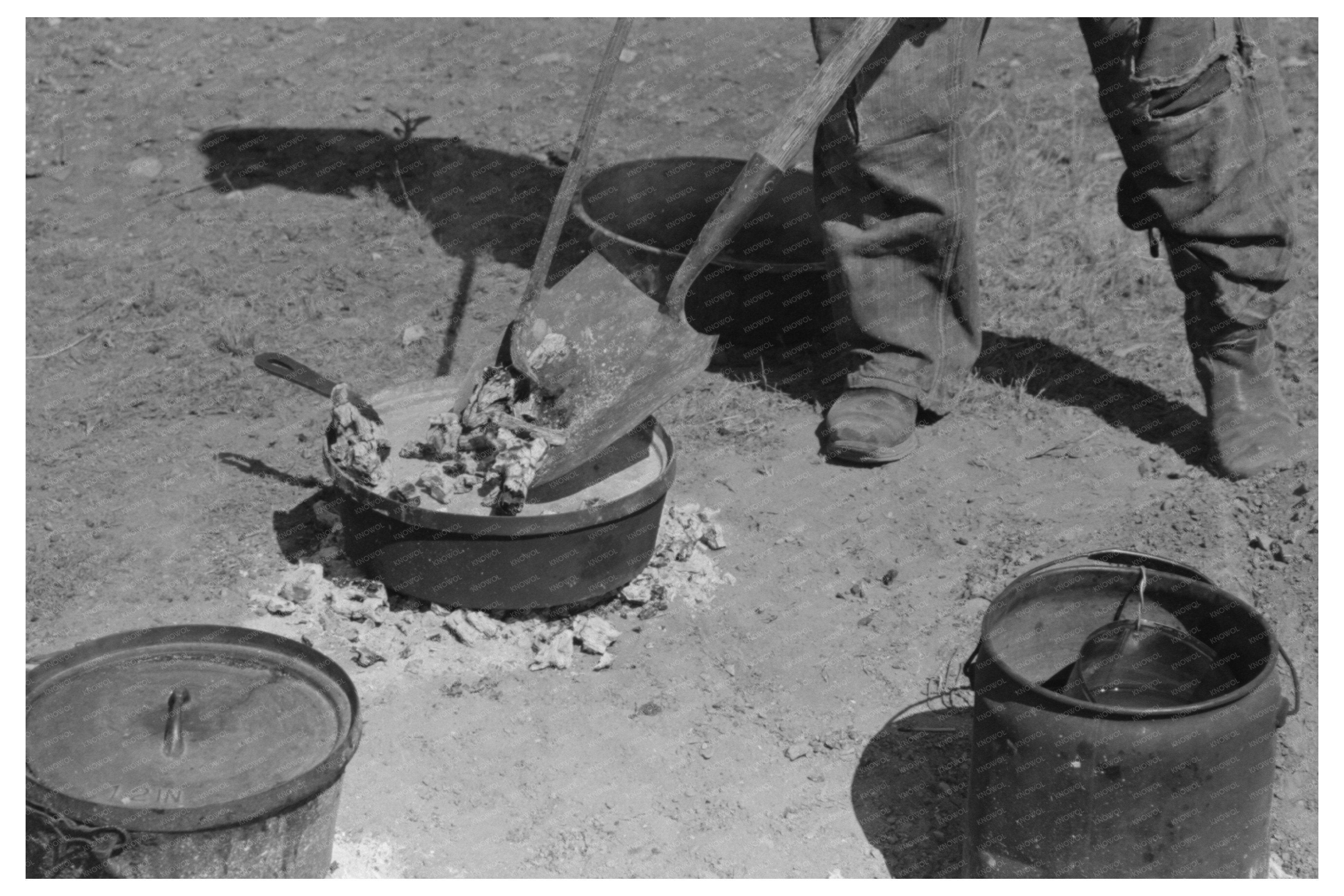 Dutch Oven Bread Baking Process May 1939 Texas