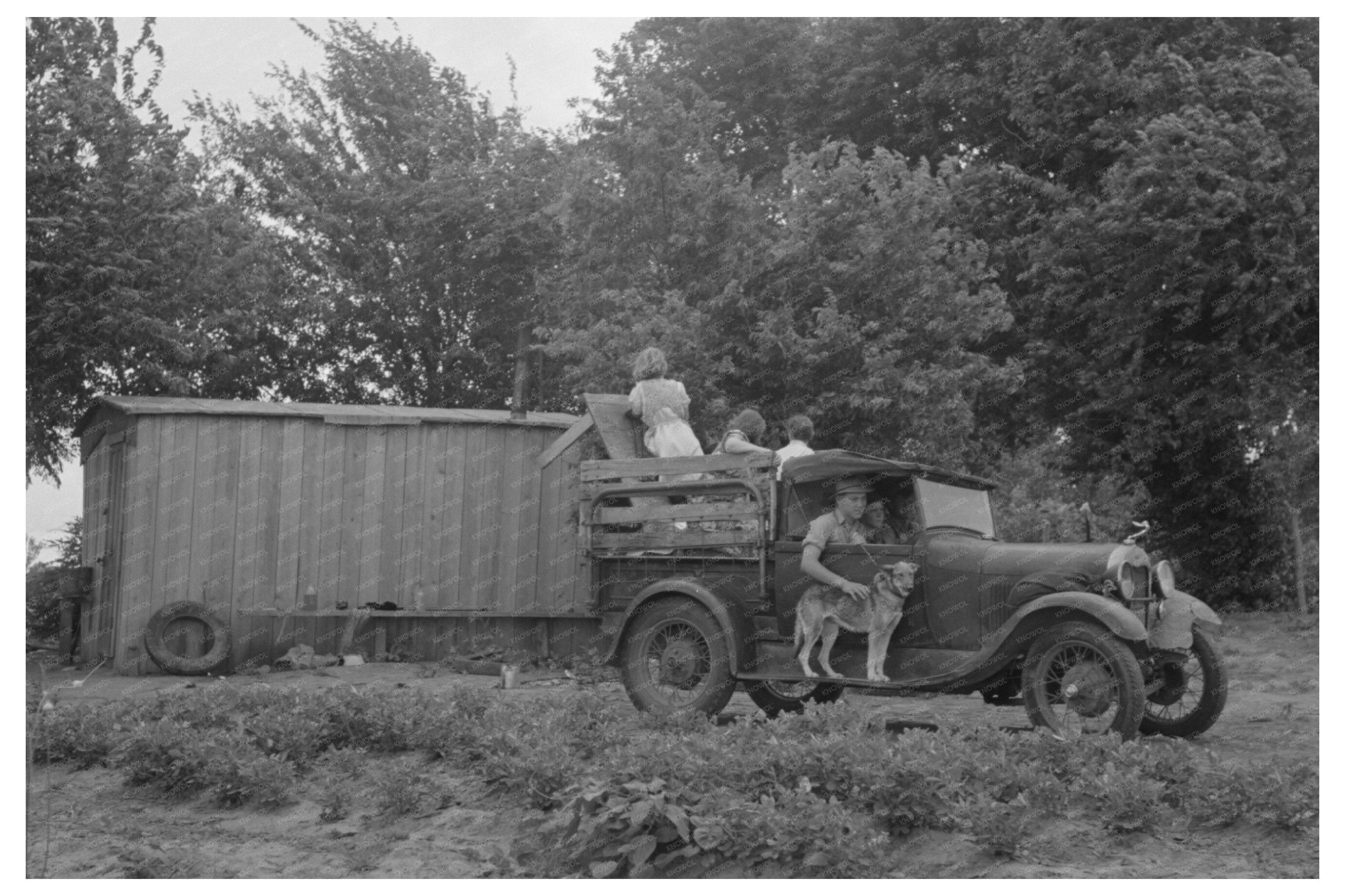 Muskogee Oklahoma 1939 Journey to California Vintage Photo