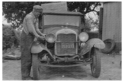 Elmer Thomas Tying Laundry in Muskogee Oklahoma 1939