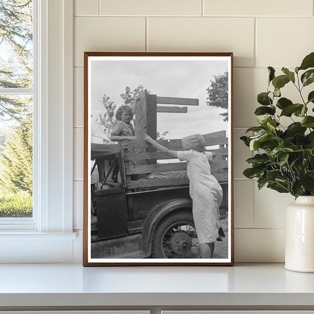 Elmer Thomas Family Loading Truck in Muskogee 1939