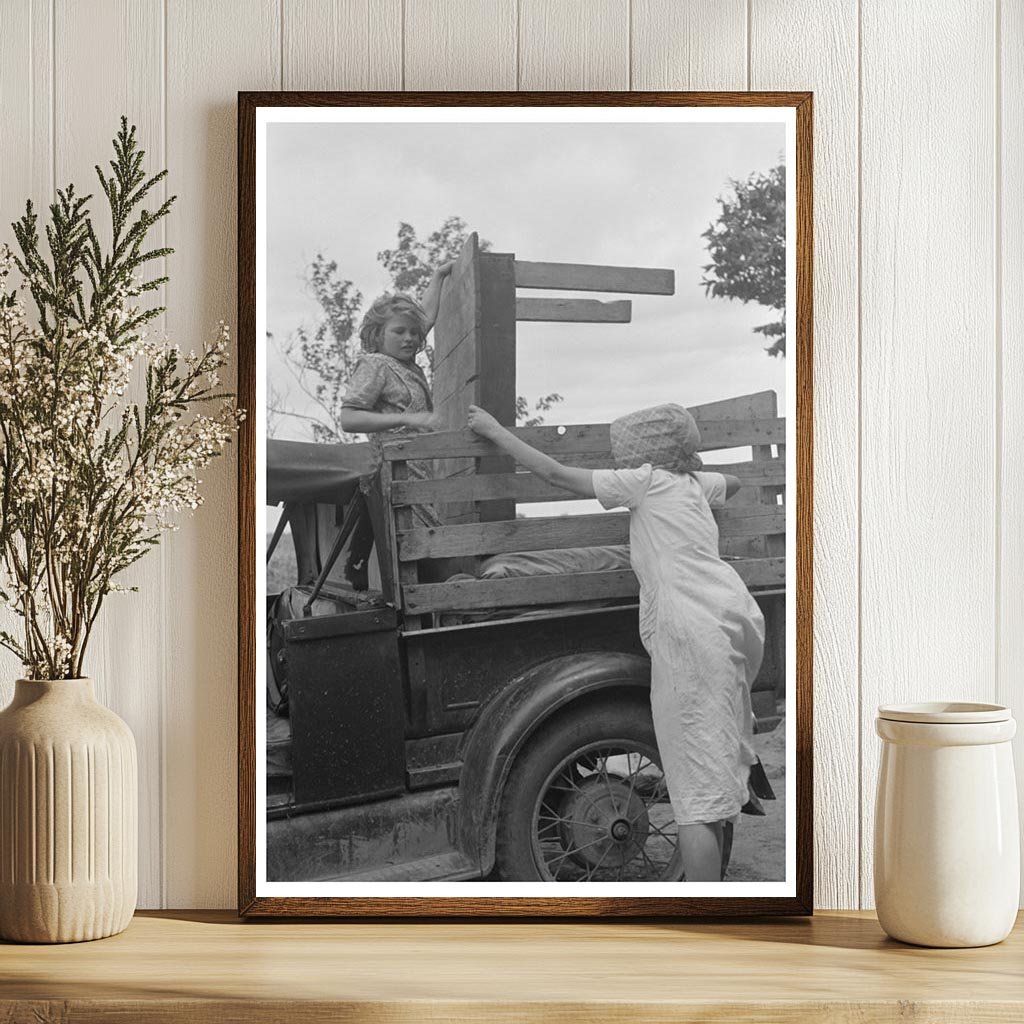 Elmer Thomas Family Loading Truck in Muskogee 1939