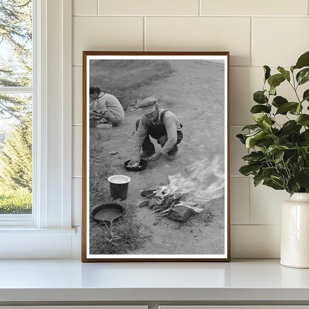 Migrant Family Prepares Lunch Oklahoma July 1939