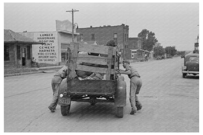 Elmer Thomas Family Trucking in Oklahoma July 1939