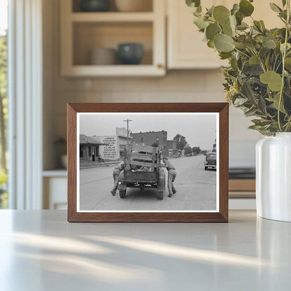 Elmer Thomas Family Trucking in Oklahoma July 1939