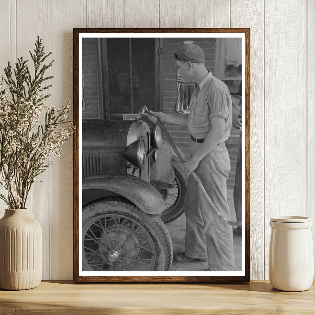 Migrant Family Car Maintenance in Henryetta Oklahoma 1939