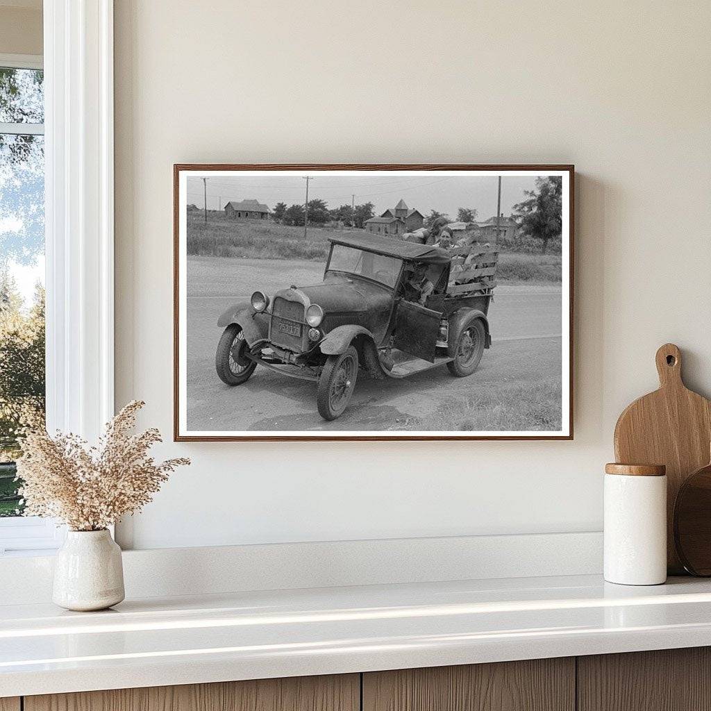 Migrant Family Car Near Henrietta Oklahoma July 1939