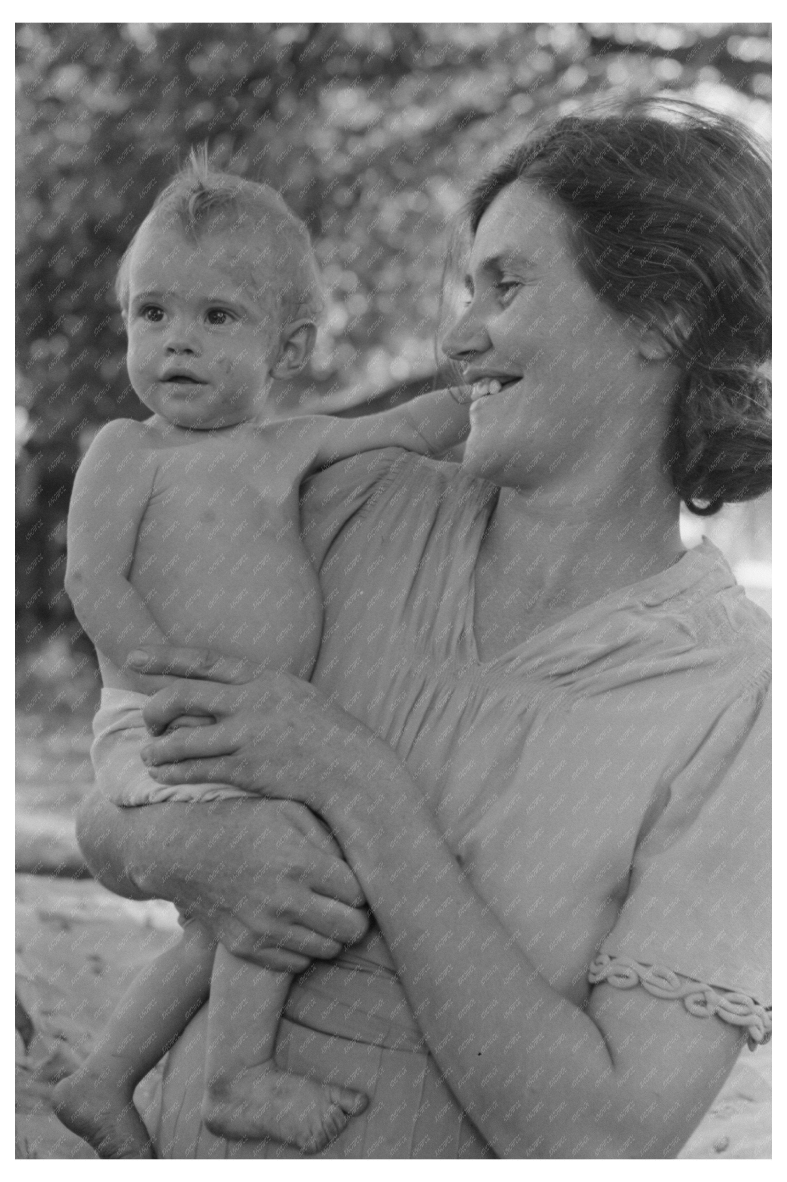 Oklahoma City Woman with Baby Community Camp 1939