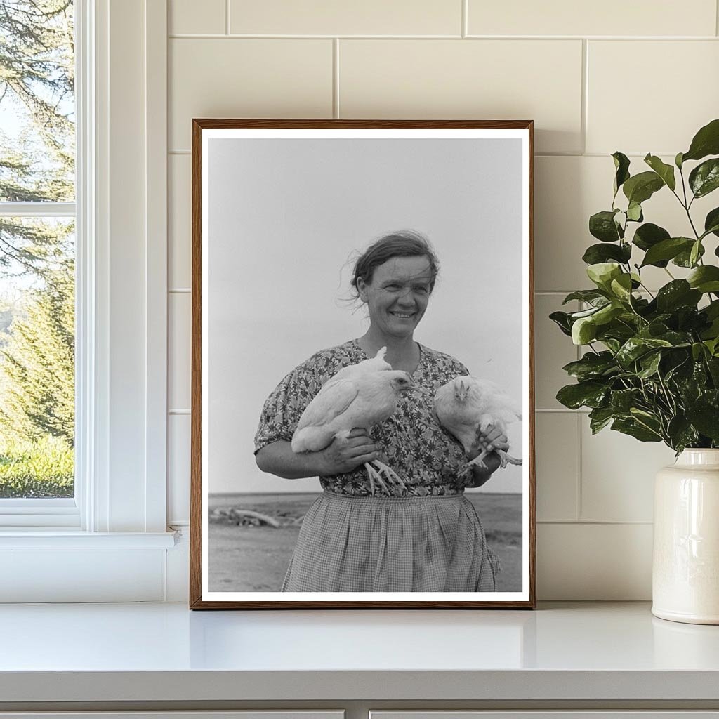 Mrs. Shoenfeldt with Chickens in Kansas August 1939