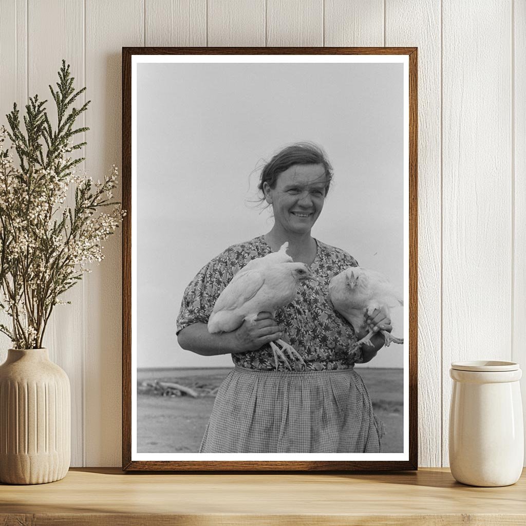 Mrs. Shoenfeldt with Chickens in Kansas August 1939