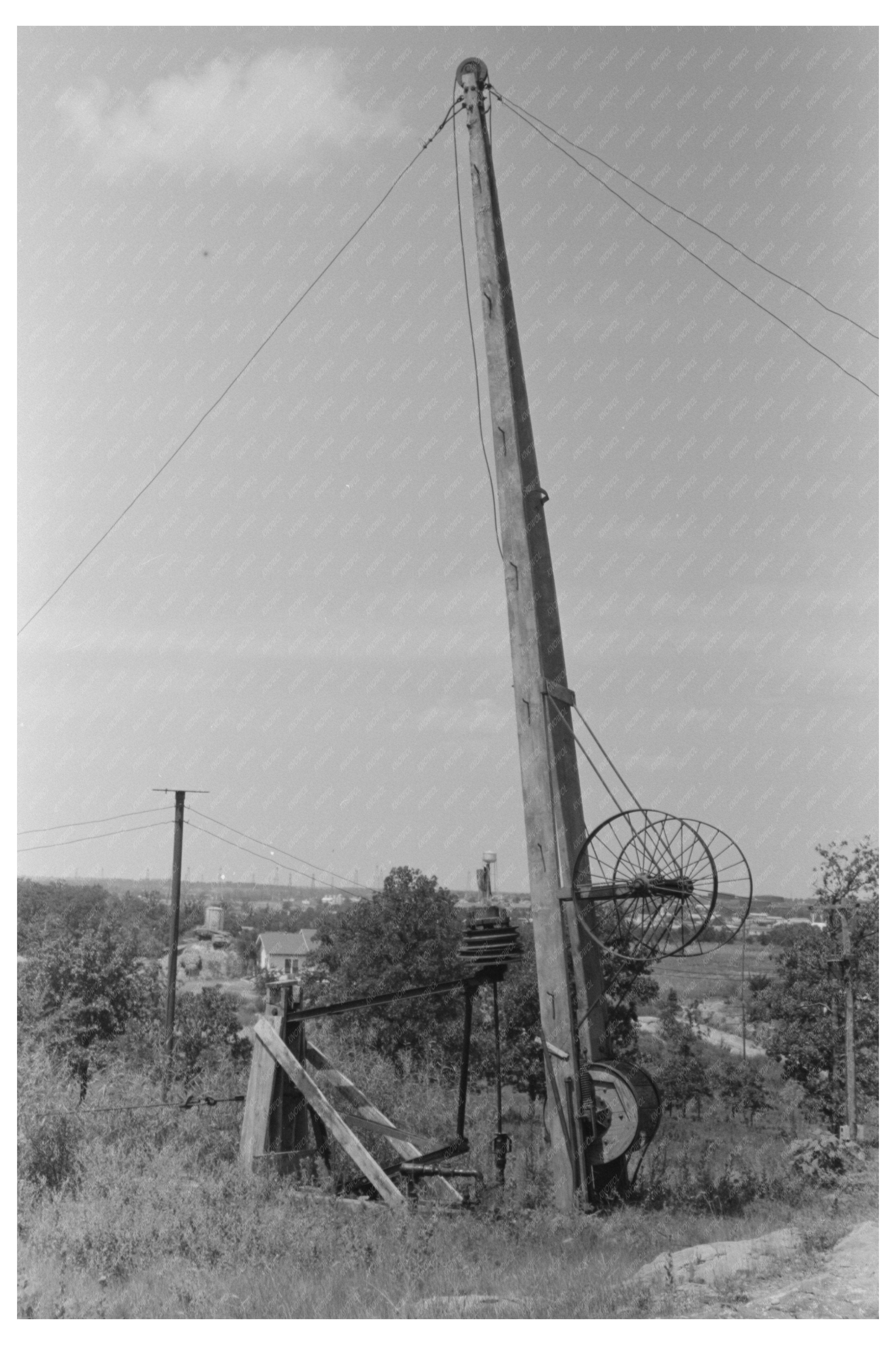 Seminole Oil Field Pumping Rig August 1939